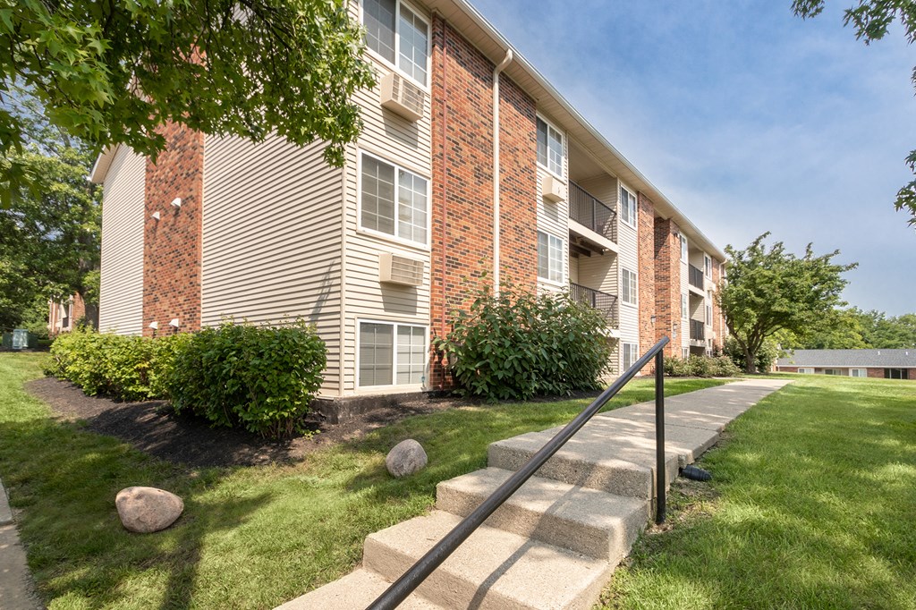 Greenspace Walking Trail at Fairfield Pointe, Fairfield