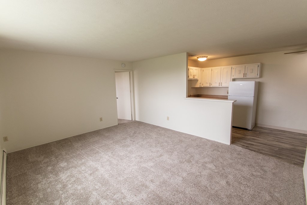 This is a photo of the living room in the 545 square foot 1 bedroom, 1 bath apartment at Lisa Ridge Apartments in the Westwood neighborhood of Cincinnati, Ohio.