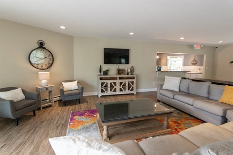 This is a photo of the resident clubhouse at Lake of the Woods Apartments in Cincinnati, OH.