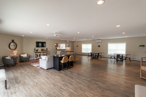 This is a photo of the resident clubhouse at Lake of the Woods Apartments in Cincinnati, OH.