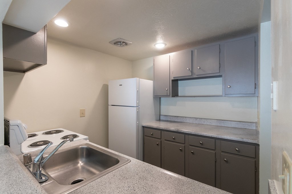 This is a photo the kitchen of the 833 square foot Chestnut, 2 bedroom apartment at Montana Valley Apartments in Cincinnati, OH.