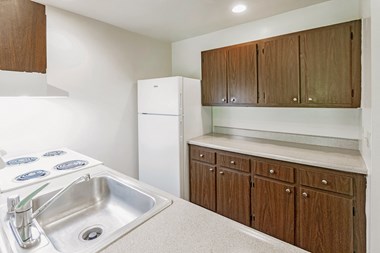 This is a photo the kitchen of the 925 square foot, Hazelnut 2 bedroom, 1 bath apartment at Montana Valley Apartments in the Westwood neighborhood of Cincinnati, OH.