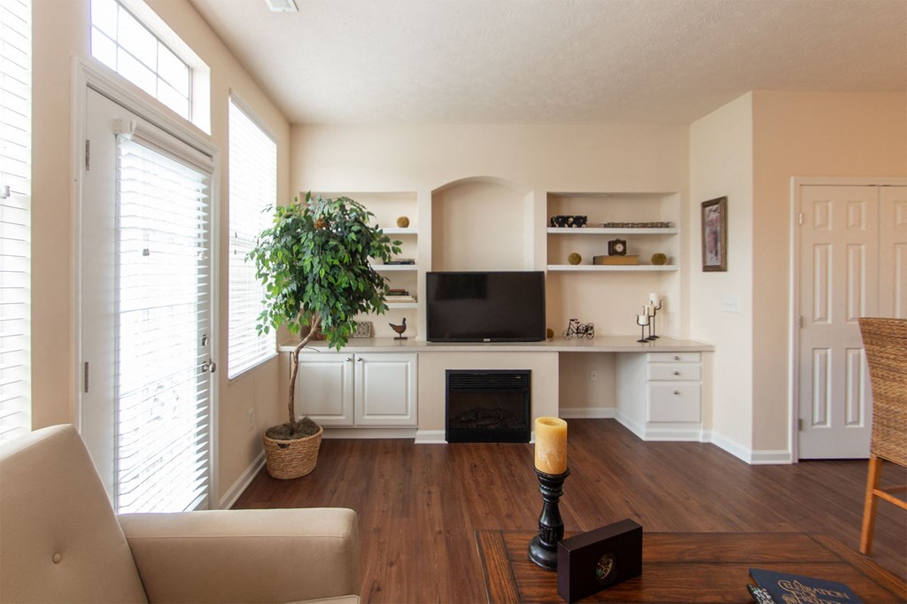 This is a photo of the living room in the 1242 square foot, 2 bedroom, 2 and 1/2 bath Spinnaker floor plan at Nantucket Apartments in Loveland, OH.
