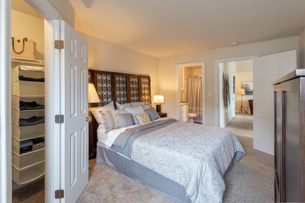 This is a photo of the second bedroom  in the 1016 square foot, 2 bedroom, 2 bath Nautica floor plan at Nantucket Apartments in Loveland, OH.