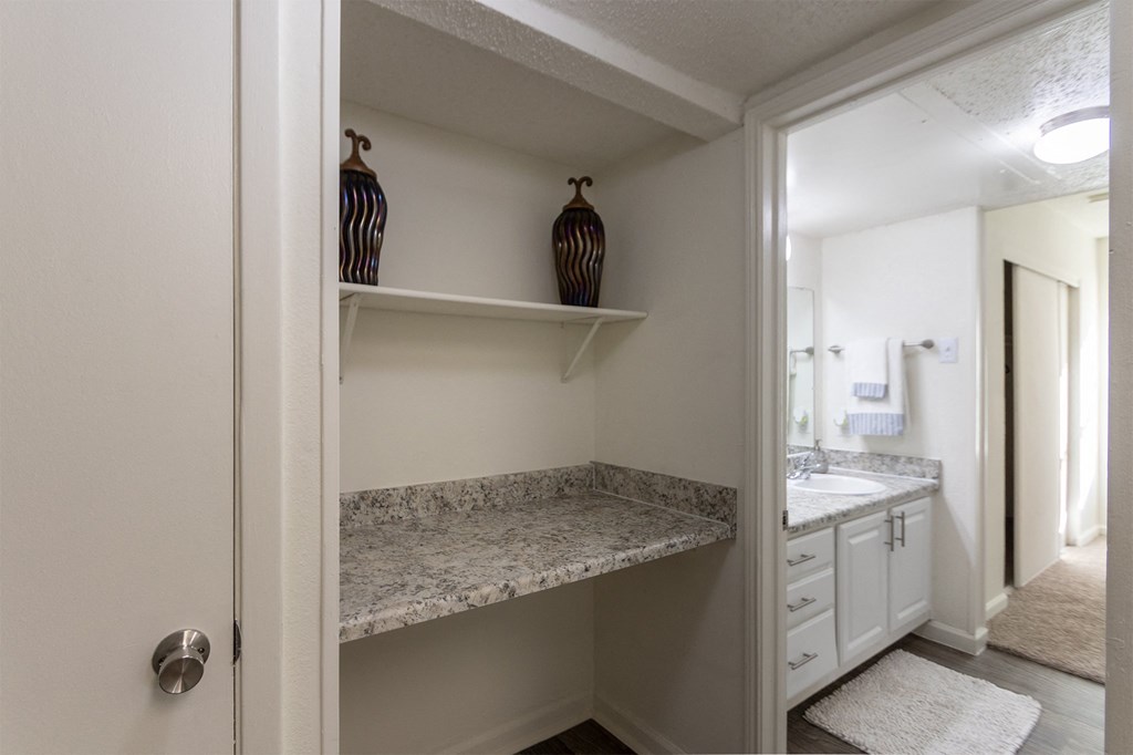 hallway at Princeton Court, Dallas