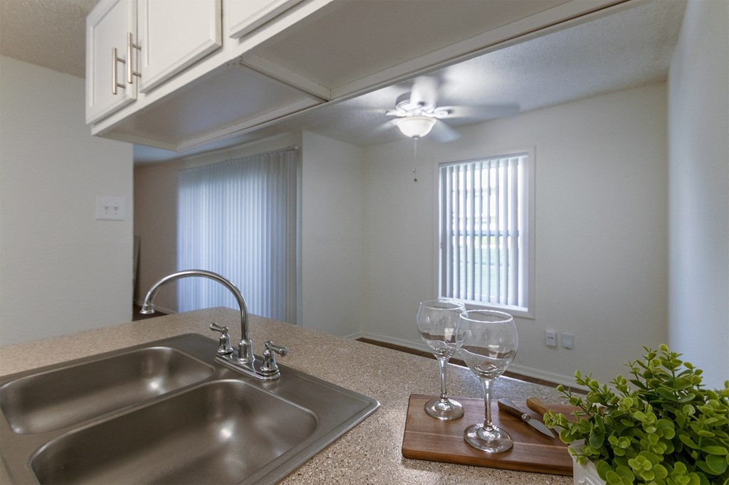 dining room  at Princeton Court, Dallas