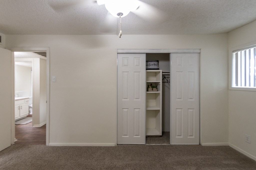 Bedroom With Closet at Princeton Court, Dallas, 75231