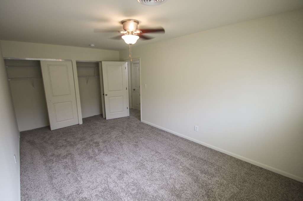This is a photo of the primary bedroom in a 750 square foot 2 bedroom, 1 bath apartment at Park Lane Apartments in Cincinnati, OH.