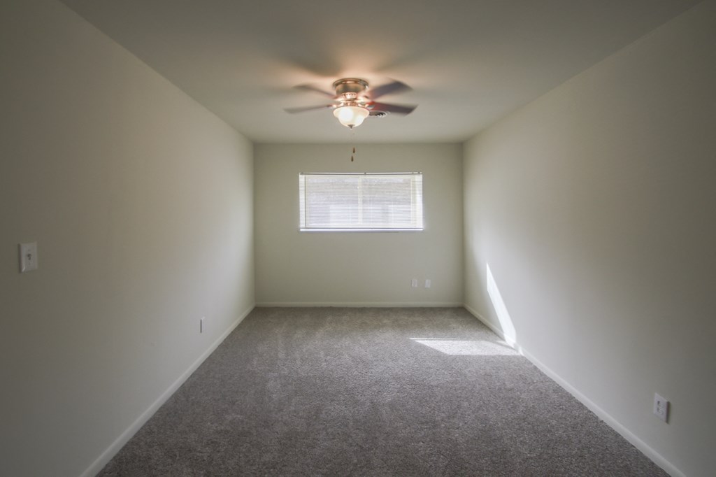 This is a photo of the primary bedroom in a 750 square foot 2 bedroom, 1 bath apartment at Park Lane Apartments in Cincinnati, OH.