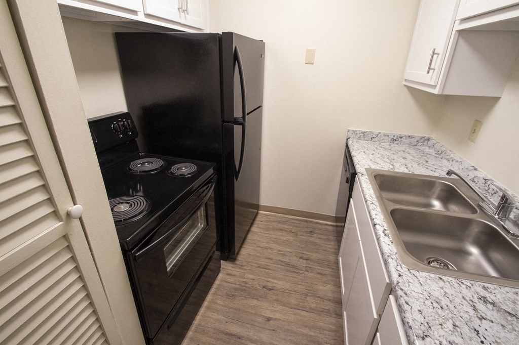 This is a photo of the kitchen in a 849 square foot 2 bedroom, 2 bath apartment at Park Lane Apartments in Cincinnati, OH.