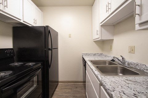 This is a photo of the kitchenin a 849 square foot 2 bedroom, 2 bath apartment at Park Lane Apartments in Cincinnati, OH.