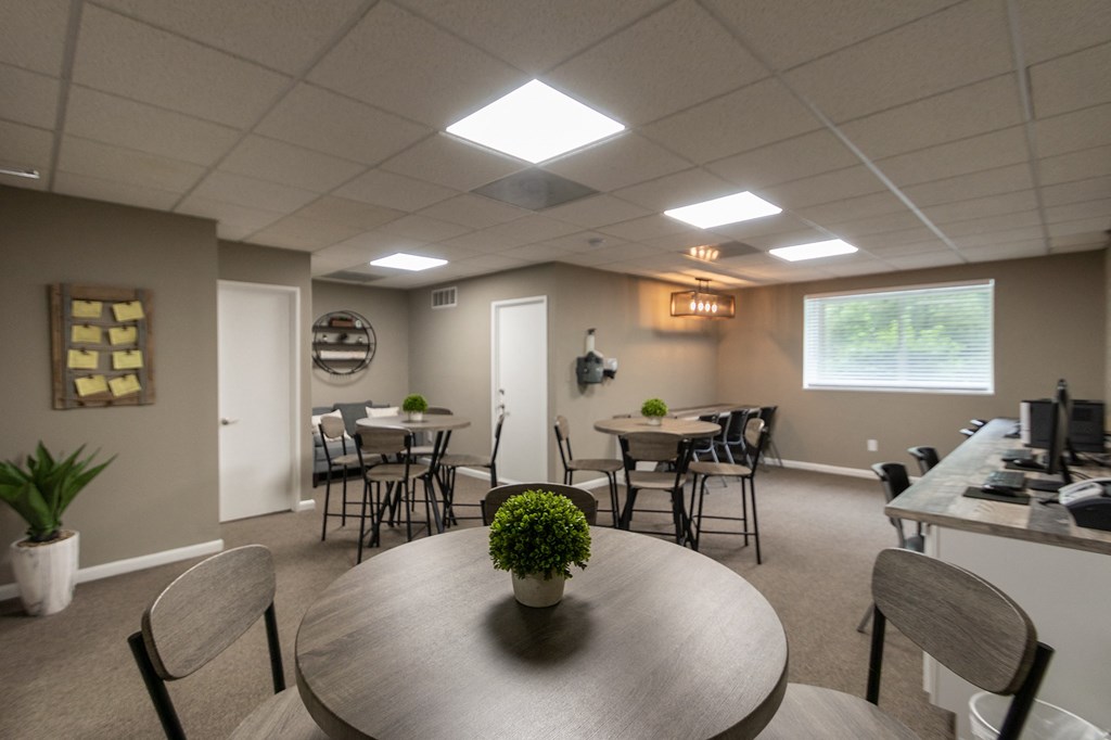 This is a photo of the cyber café at Park Lane Apartments in Cincinnati, OH.