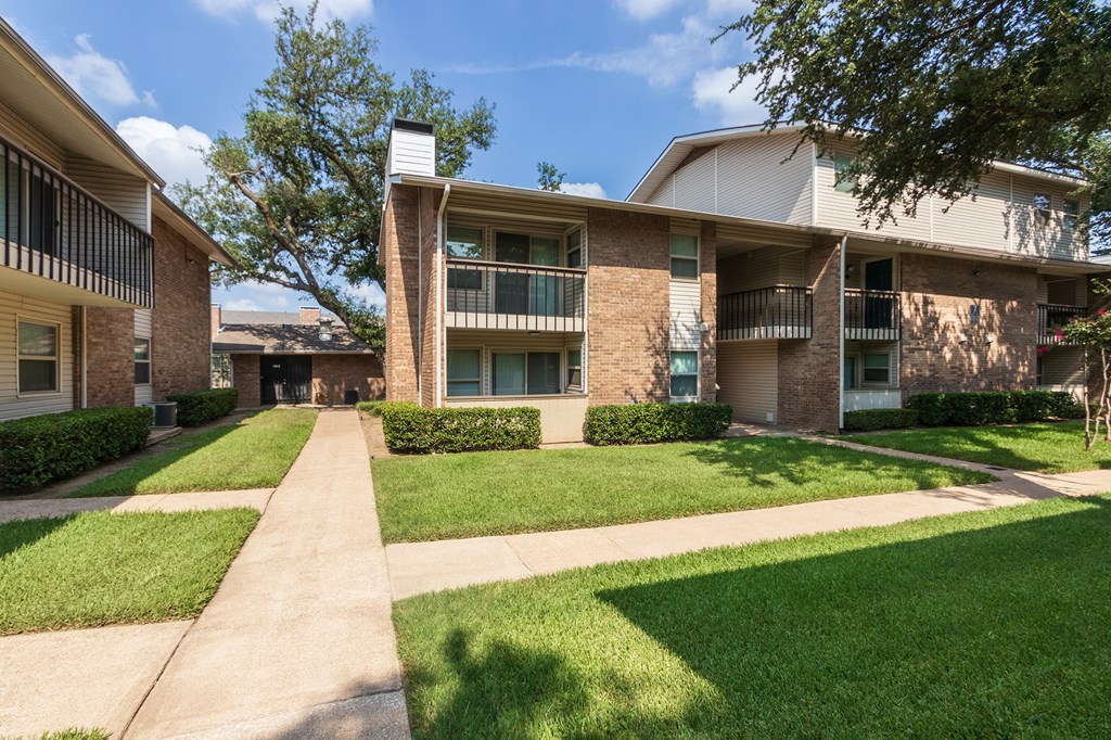 Outdoor at Preston Park Apartments, Texas