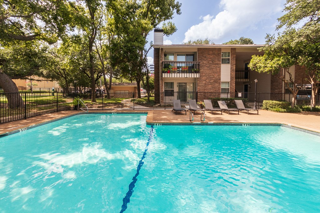 Pool at Preston Park Apartments, Dallas