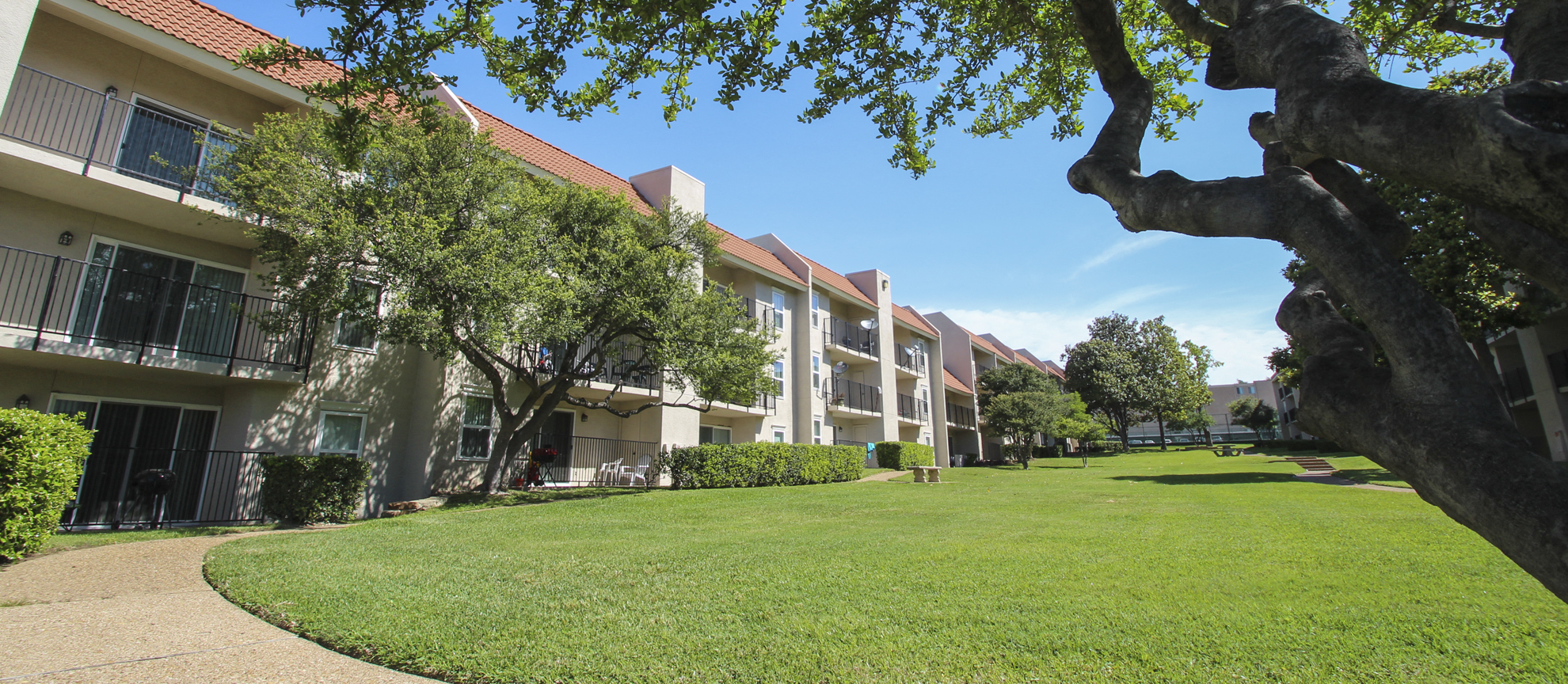 Princeton Court Apartments in Dallas, TX