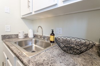 This is a picture of the kitchen in a 576 sq foot 1 bedroom, 1 bath apartment at Red Bank Reserve in the Madisonville neighborhood of Cincinnati, Ohio. - Photo Gallery 3
