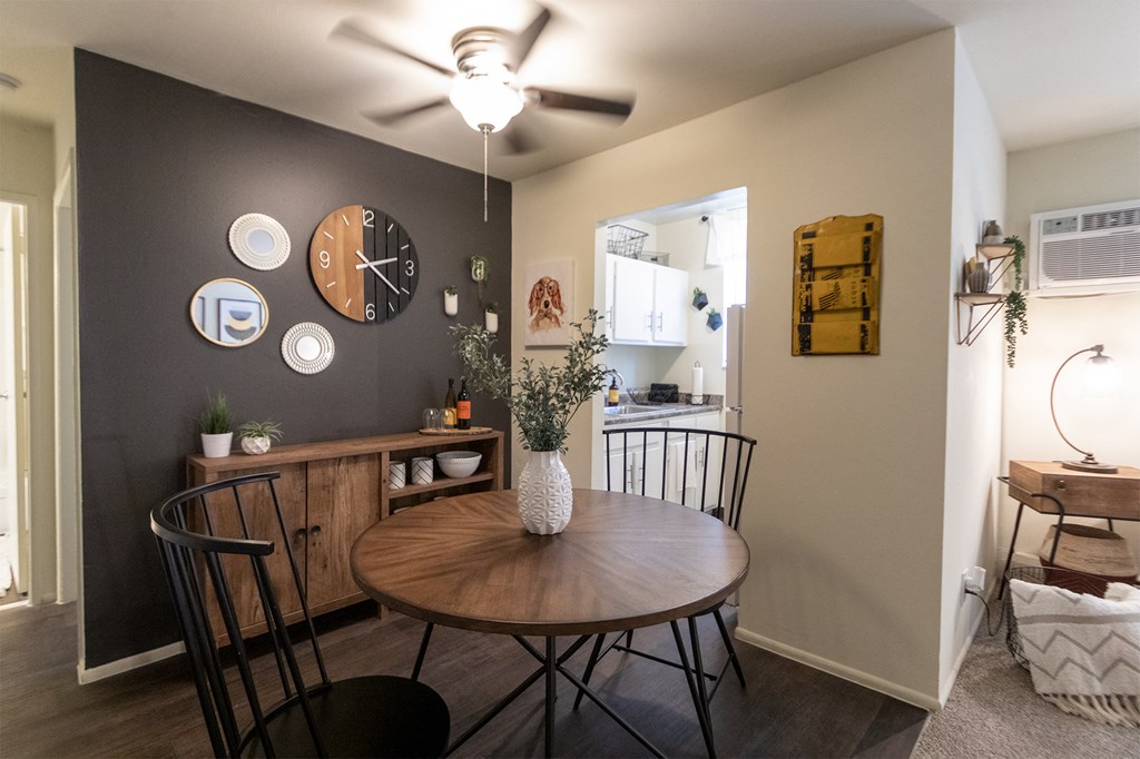This is a picture of the dining area in a 576 sq foot 1 bedroom, 1 bath apartment at Red Bank Reserve in the Madisonville neighborhood of Cincinnati, Ohio.