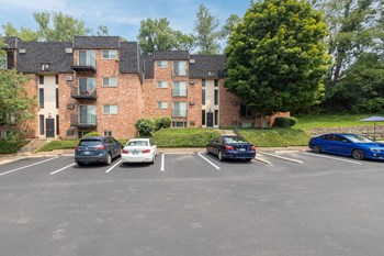 This is a photo of building exteriors at Romaine Court Apartments in the Oakley neighborhood of Cincinnati, Ohio. - Photo Gallery 40