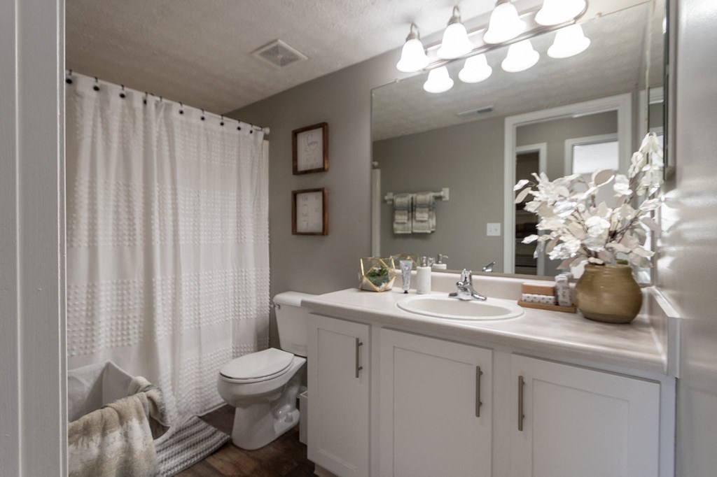 This is a photo of the bathroom in the 1226 square foot 3 bedroom, 2 bath Hambletonian at Trails of Saddlebrook Apartments in Florence, KY.