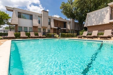 10702 Stone Canyon Rd. 1-2 Beds Apartment for Rent Photo Gallery 1