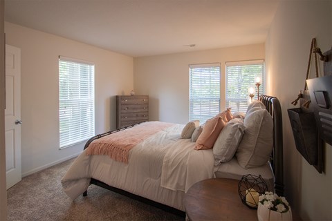 This is a photo of the primary bedrooom of the 1100 square foot 2 bedroom Kettering floor plan at Washington Park Apartments in Centerville, OH.