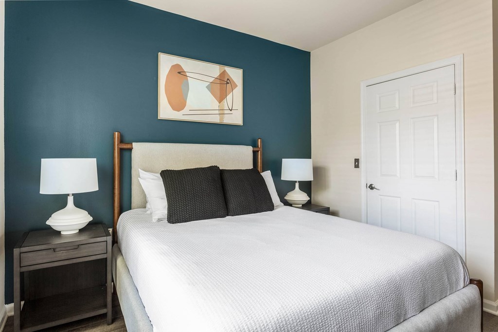 White Bedroom at Riverview Landing @ Valley Forge, Eagleville Pennsylvania