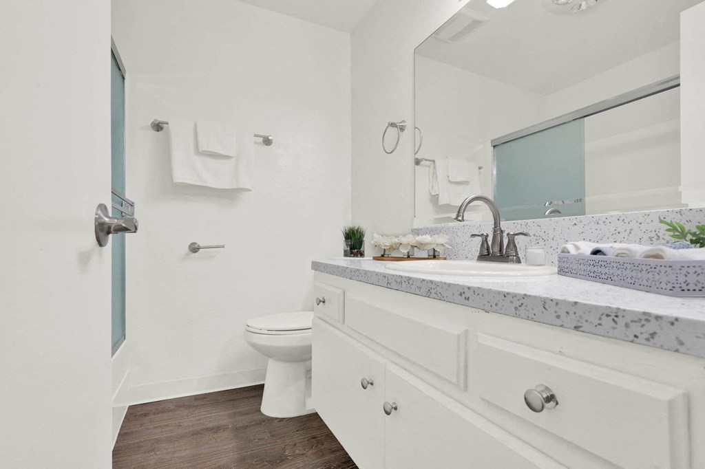 a room with a ceiling that has a geometric design on it at Willow Tree Apartments, Torrance, CA, 90505