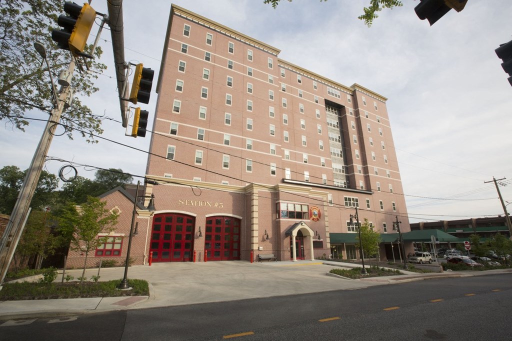 the building in which the hotel is located