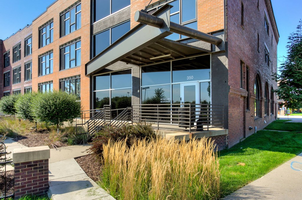 Elegant Exterior View Of Property at Ballyard Lofts, Indigo Living, IA, 50309