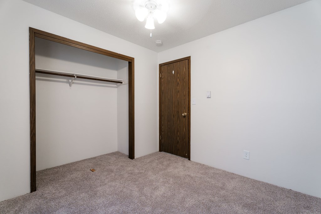 High Ceiling at Bristol Ridge, Urbandale, IA, 50322