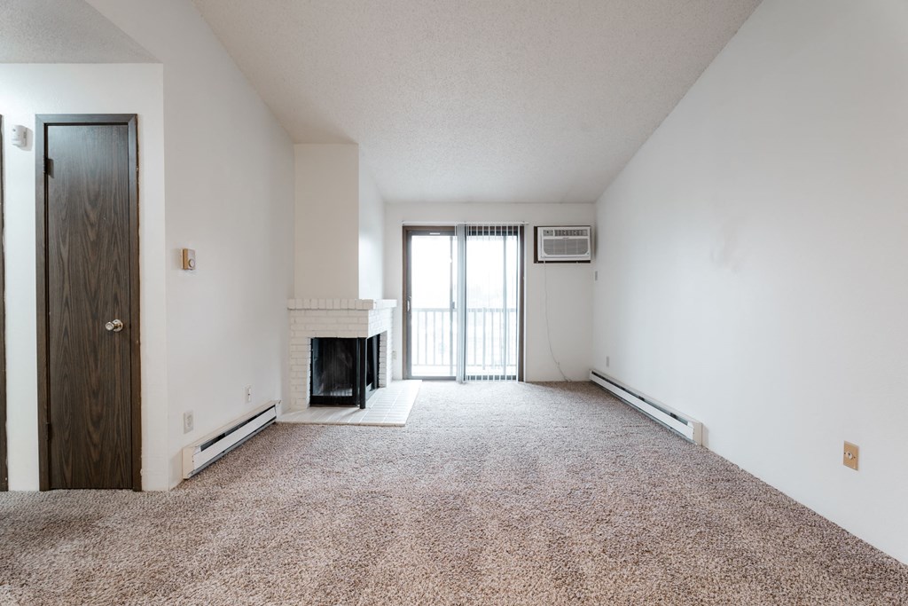 Carpeted Living Area at Bristol Ridge, Urbandale, IA