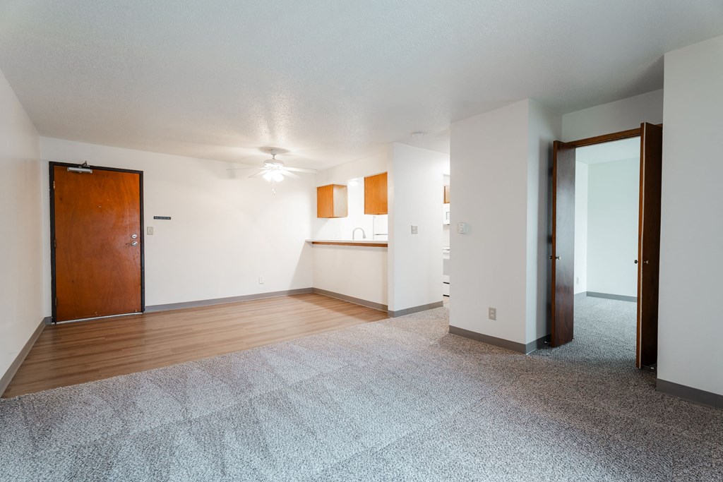 Living And Kitchen at Bristol Ridge, Iowa