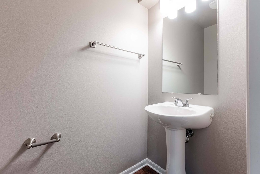 Vanity Lights at Danamere Village, Iowa, 50047