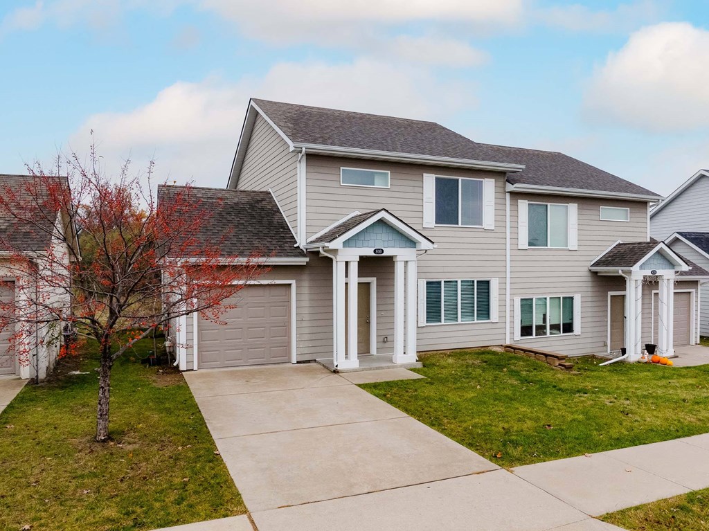 Exterior Landscape at Danamere Village, Carlisle, Iowa