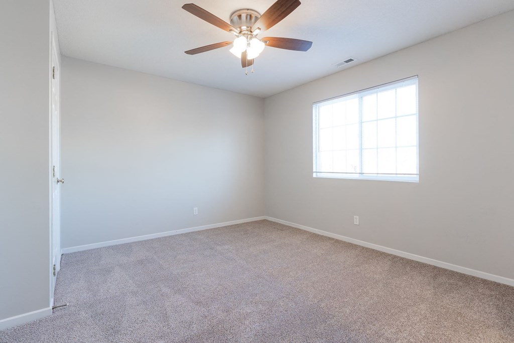 Carpeted Bedroom at Saylorville Lakeside, Iowa, 50226
