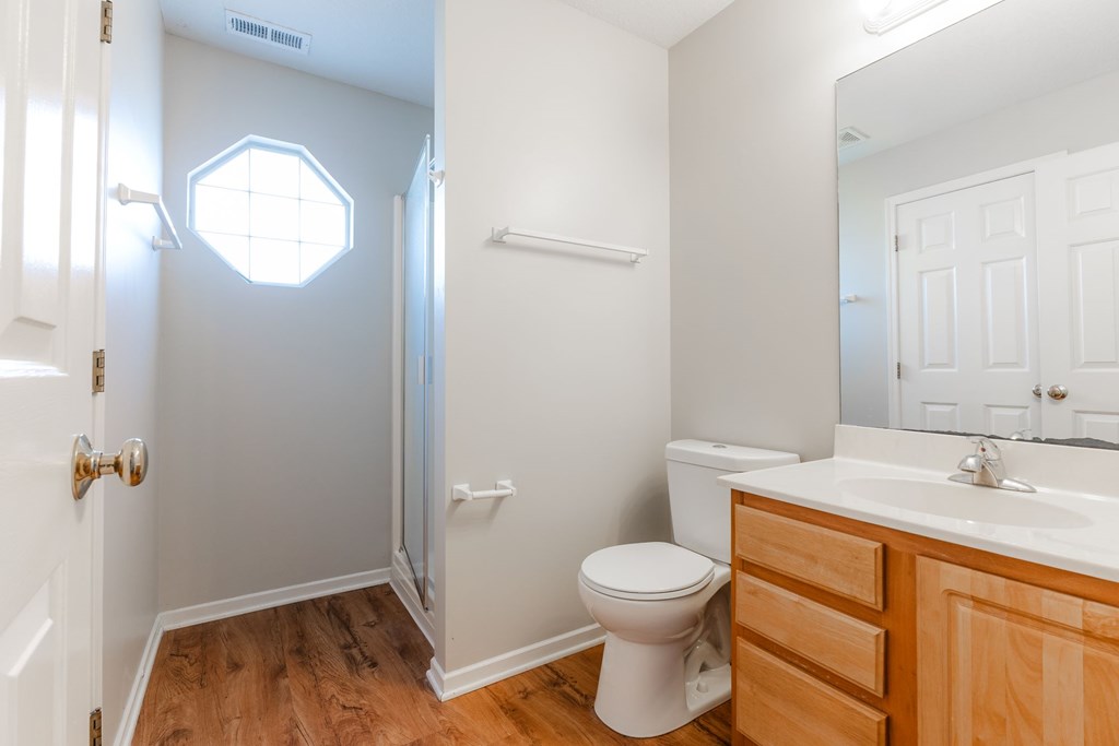 Luxurious Bathroom at Saylorville Lakeside, Polk City, IA