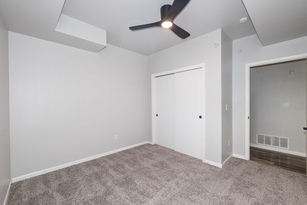 carpeted floors at Meadowlark Place Apartments, Grimes, Iowa