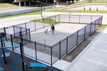 Dog Parkat Level, Des Moines, IA  