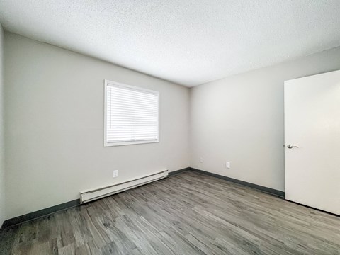 An empty room at The Hampton Meadows Apartments,Iowa, 50315