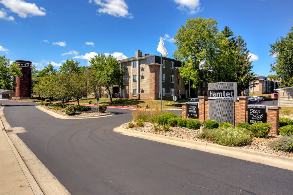 Exterior Street at Hamlet Apartments, West Des Moines, IA
