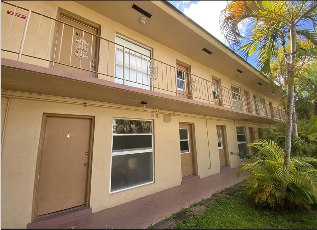 the building in which the apartment is located