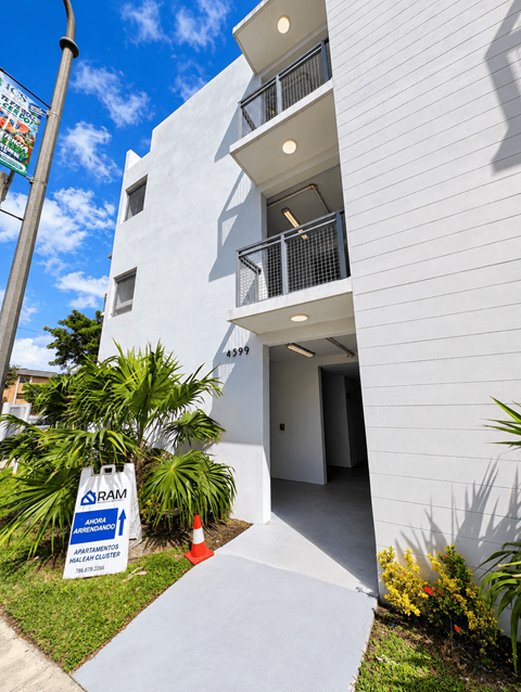 4599 Palm Avenue 1 Apartment for Rent