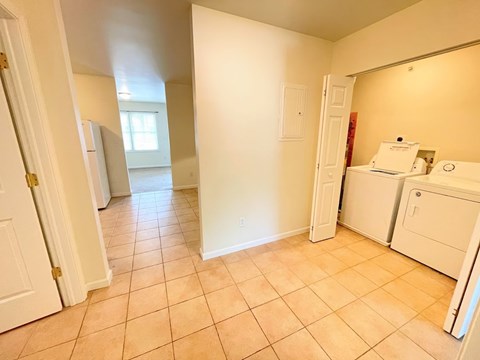 112 Grandview Drive 2 Beds Apartment for Rent