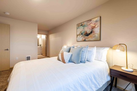 Large Bedroom at Four Corners Apartments, Washington, 98203