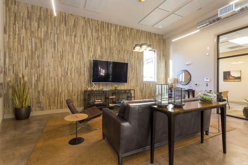 Leasing Lobby