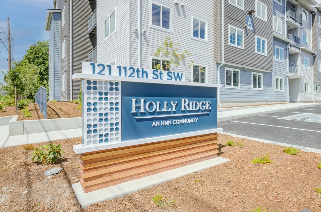 Holly Ridge Monument Sign