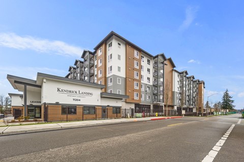 Main exterior entrance to Kendrick Landing Apartments in Lakewood, WA