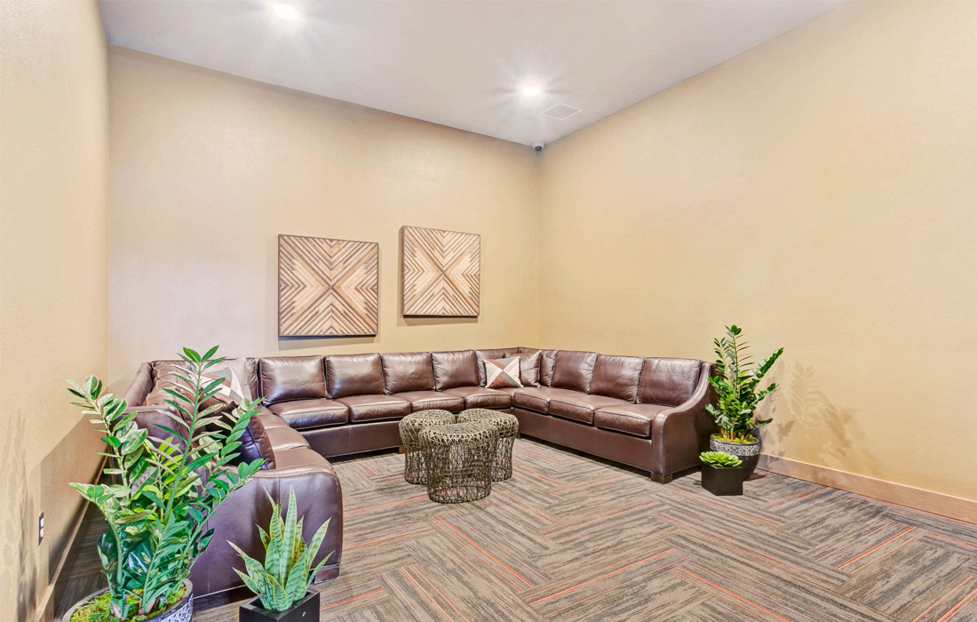 community-lounge1100x700