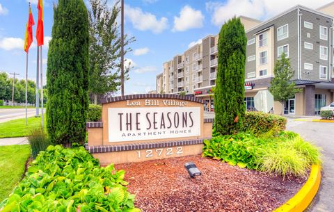 the seasons apartments apartment for rent in louisville, ky