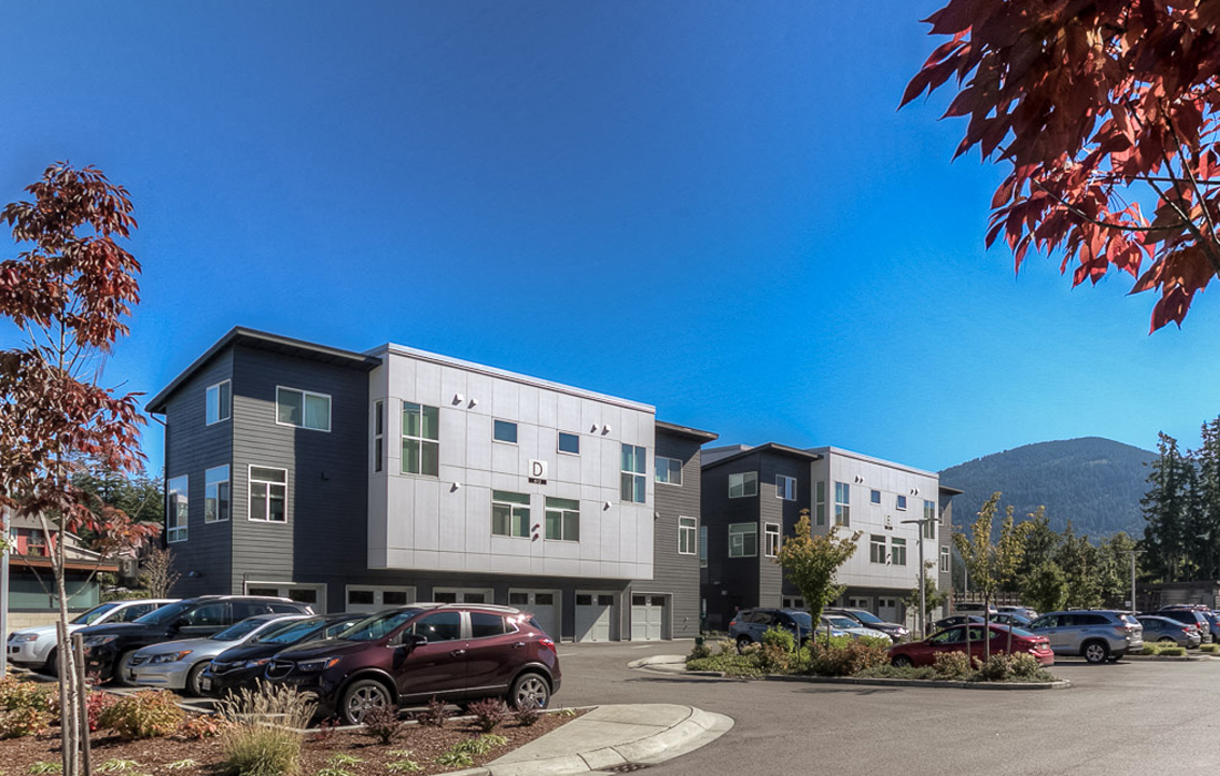 Issaquah Highlands Apartments Discovery West